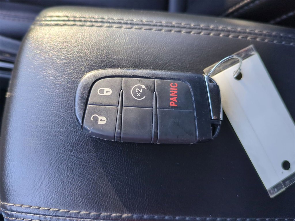 Used 2024 Jeep Compass Limited image 33