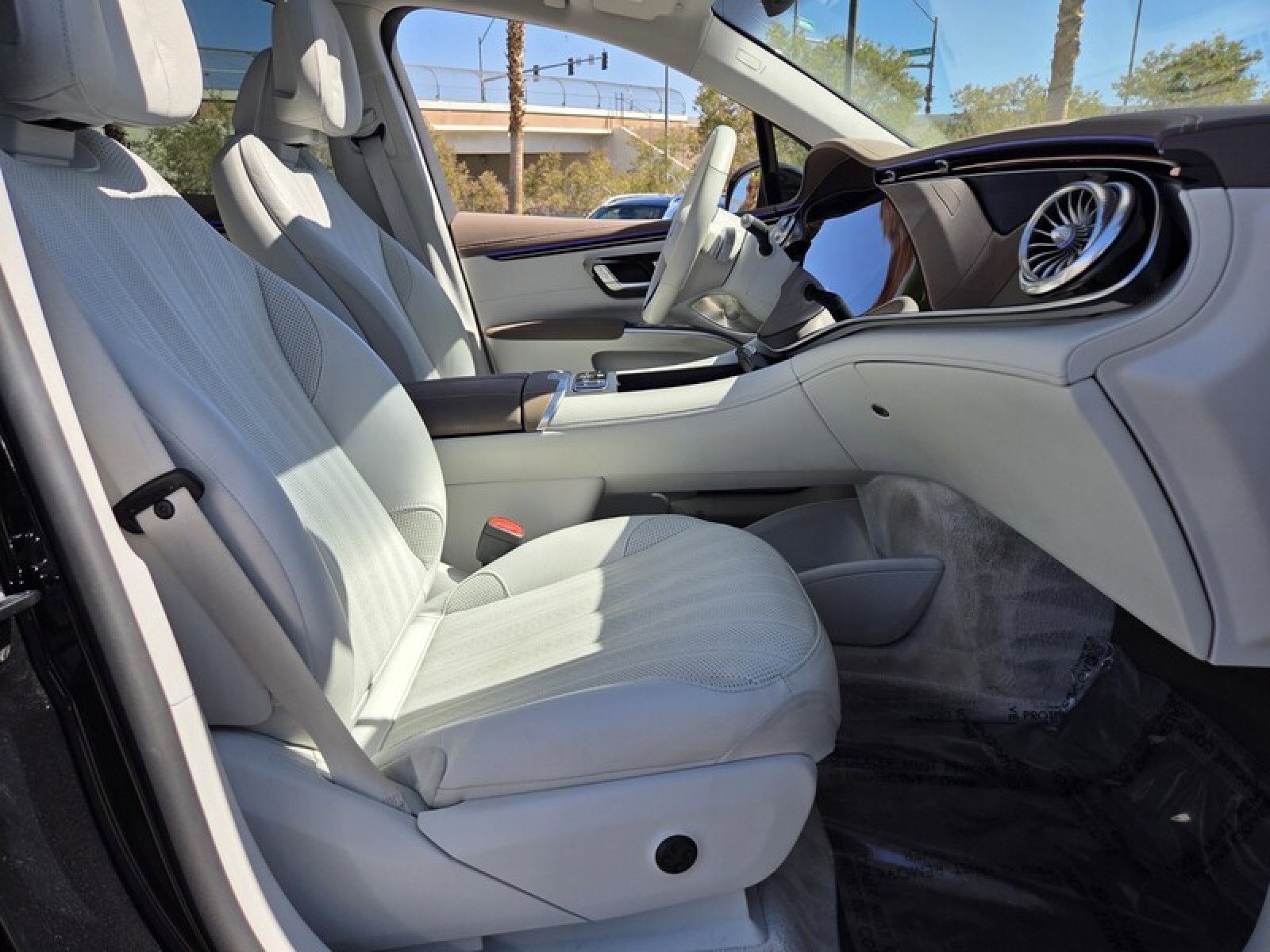 Certified 2023 Mercedes-Benz EQS 580 4MATIC SUV image 17