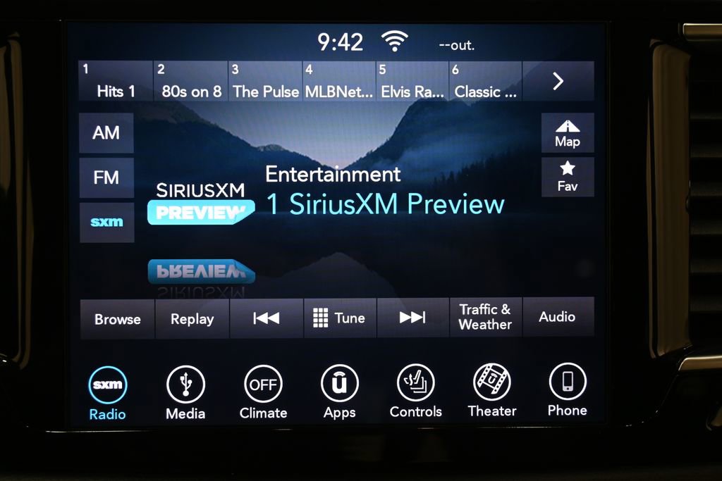 Used 2018 Chrysler Pacifica Touring-L Plus image 15