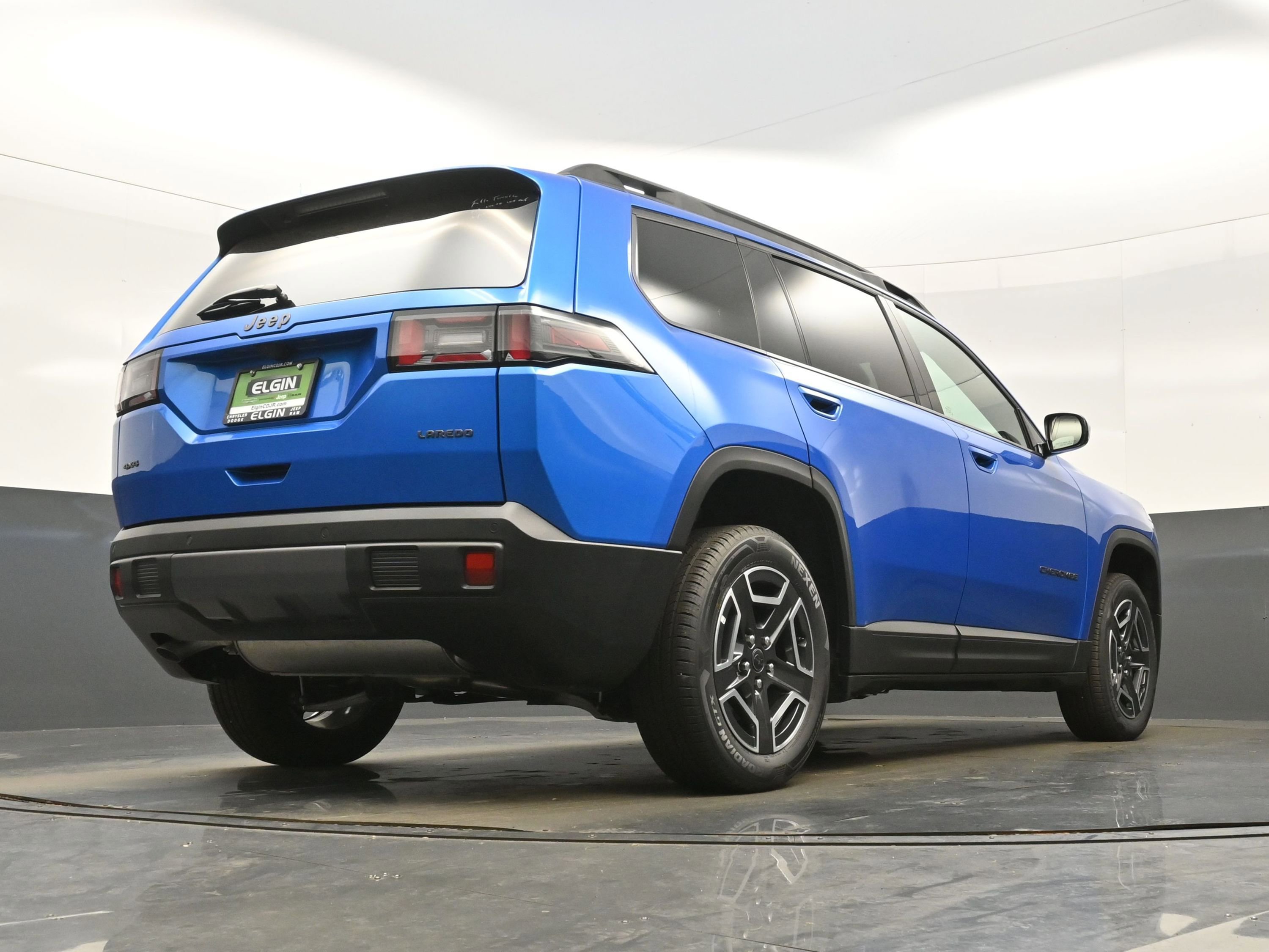 New 2026 Jeep Cherokee Laredo AWD/4WD image 18