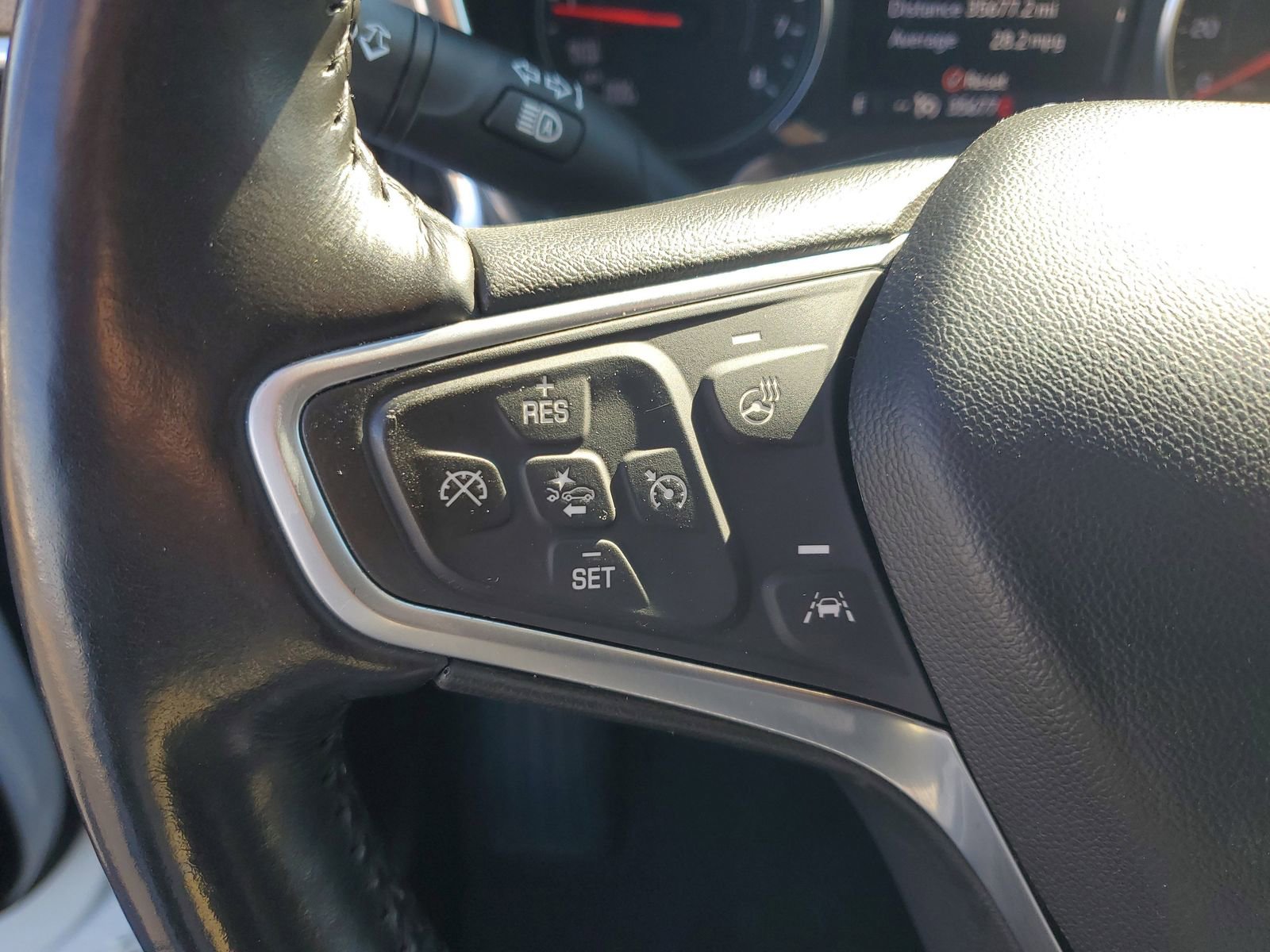 Used 2022 Chevrolet Equinox Premier image 22