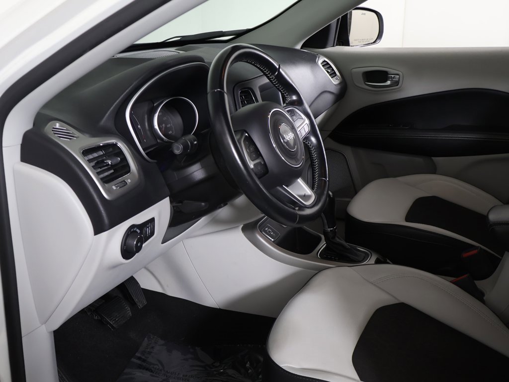 Used 2021 Jeep Compass Latitude image 19