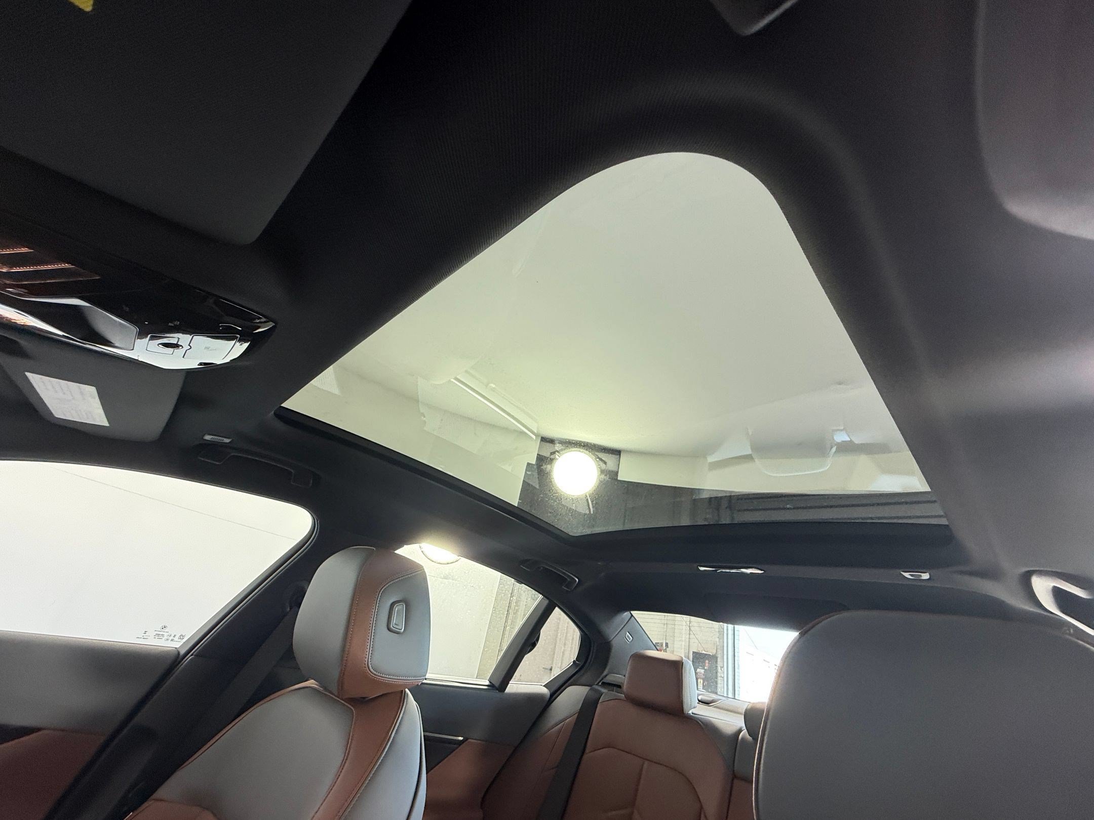 Used 2027 BMW 530i w/ Executive Package RWD image 14