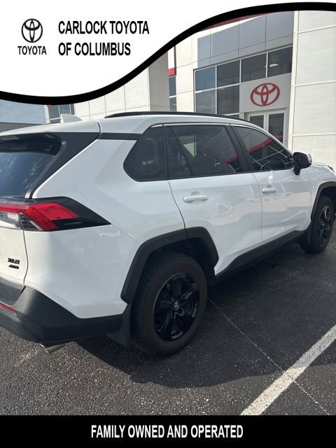 Used 2021 Toyota RAV4 XLE w/ Convenience Package AWD/4WD image 5