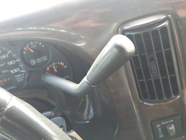Used 2002 GMC Savana 1500 w/ SLE Marketing Option Pkg 3 RWD image 43