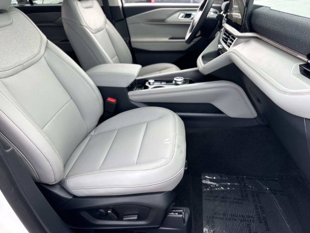 New 2026 Ford Explorer Active w/ Active Comfort Package RWD image 11