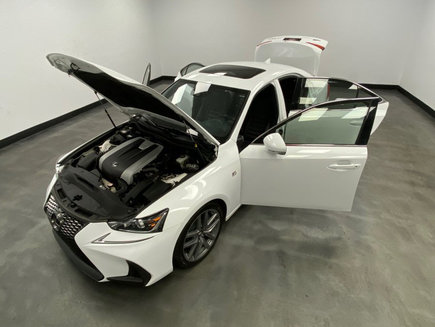 Used 2018 Lexus IS 300 AWD image 44