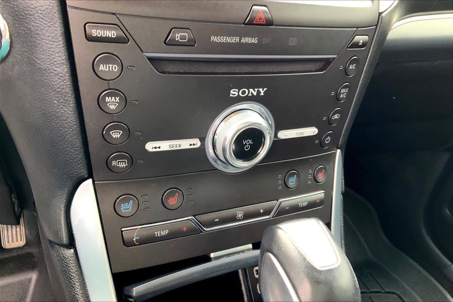 Used 2017 Ford Edge Titanium w/ Equipment Group 302A image 28