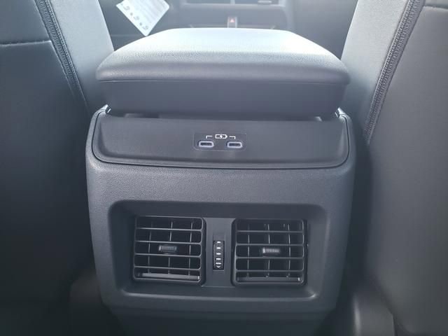 New 2026 Subaru Uncharted AWD image 13