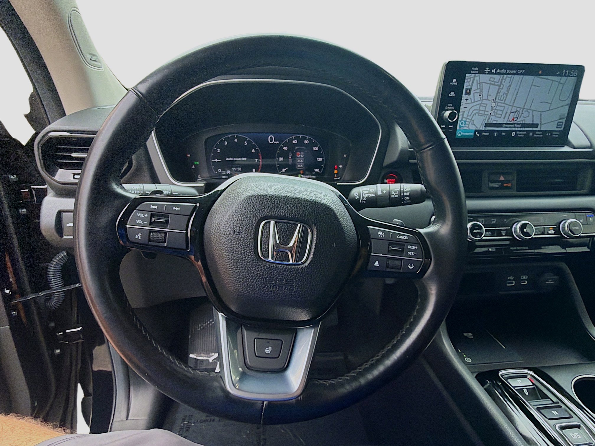 Used 2025 Honda Pilot Elite image 10