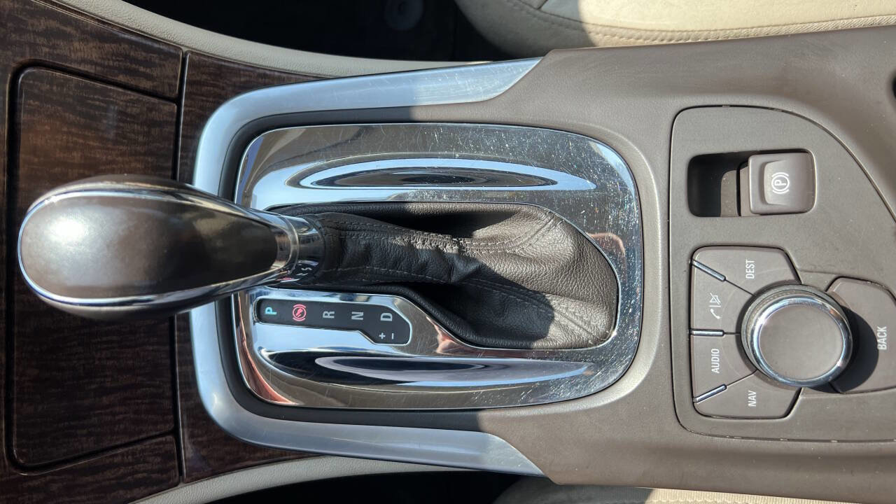 Used 2012 Buick Regal Premium image 23