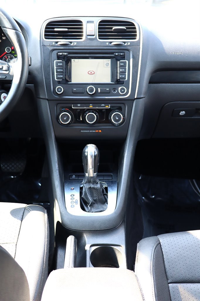 Used 2012 Volkswagen Jetta TDI FWD image 16