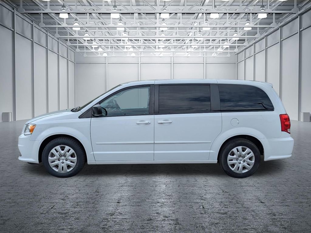 Used 2016 Dodge Grand Caravan SE w/ Quick Order Package 29E SE FWD image 2