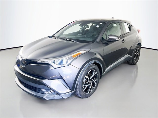 Used 2018 Toyota C-HR XLE image 3
