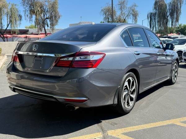 Used 2016 Honda Accord EX image 3
