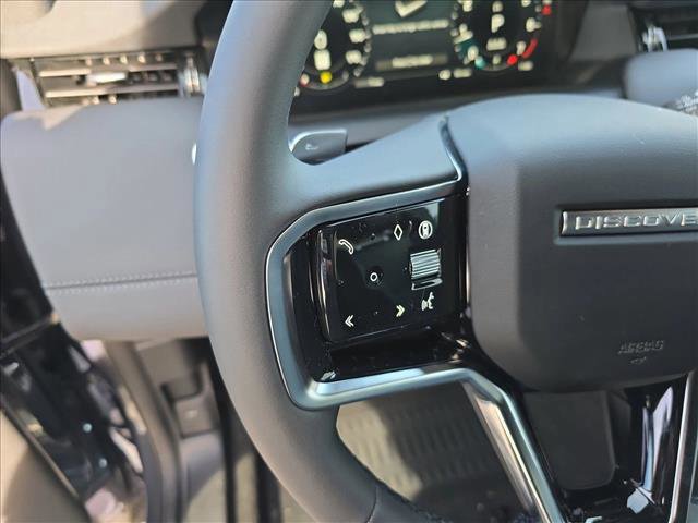 New 2025 Land Rover Discovery Sport Dynamic SE image 19