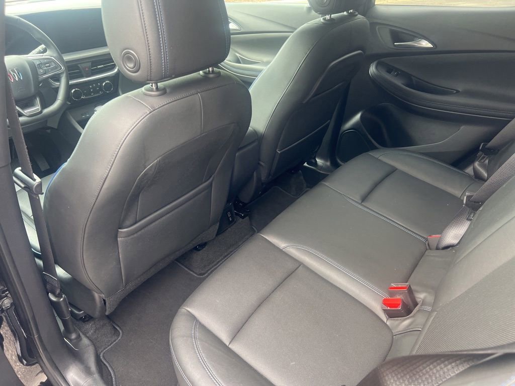 Used 2025 Buick Encore GX Sport Touring w/ Comfort Package FWD image 15