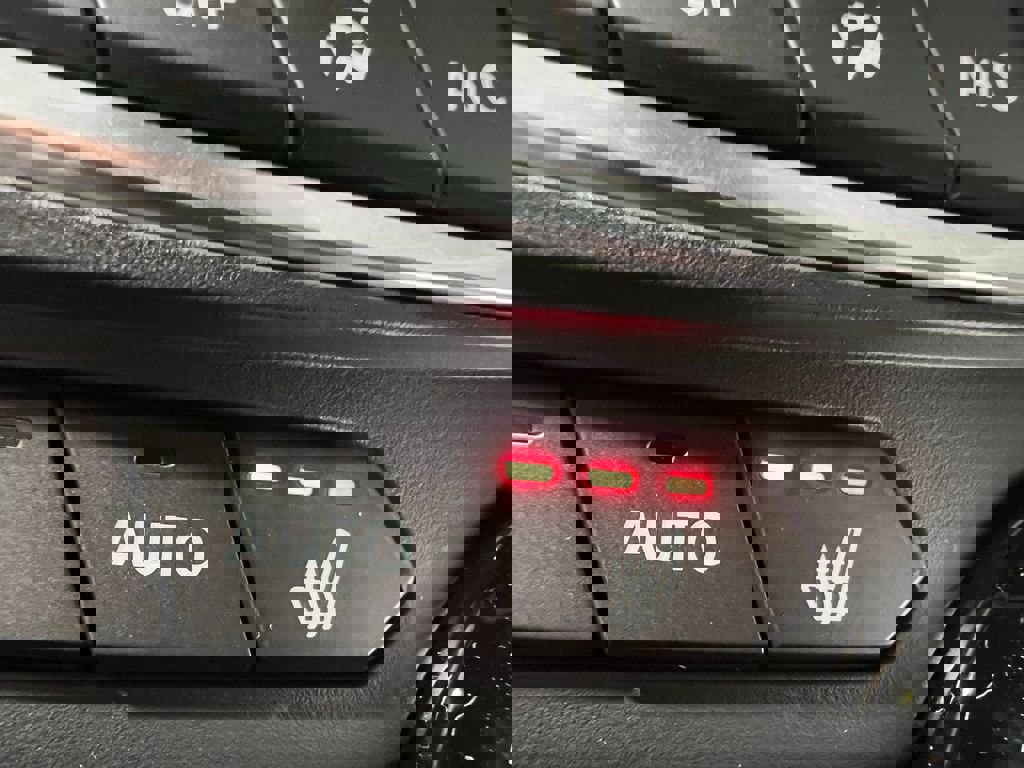 Used 2025 Acura TLX SH-AWD w/ A-SPEC Pkg image 27