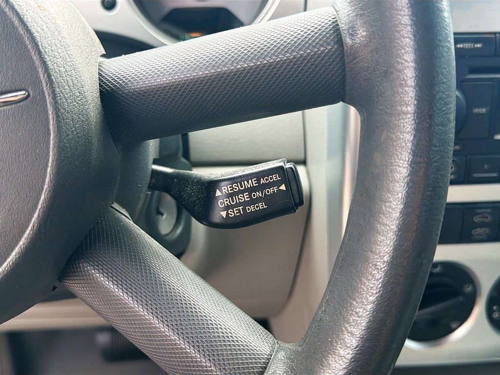 Used 2007 Chrysler PT Cruiser Convertible w/ Spring Special Group image 29