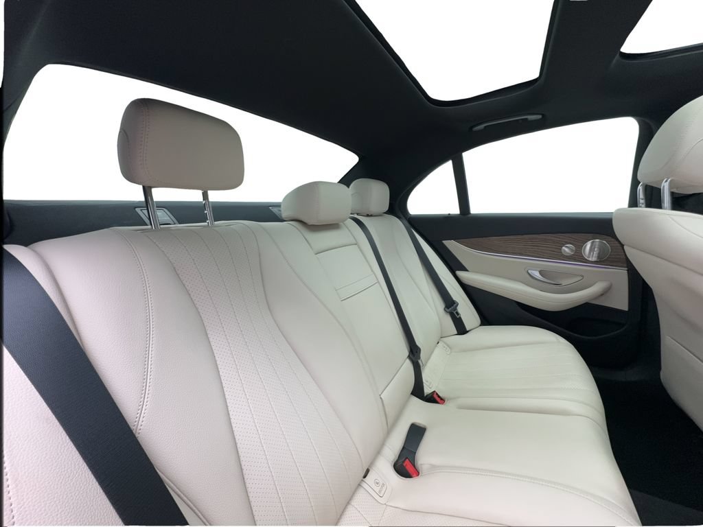 Used 2023 Mercedes-Benz E 350 4MATIC Sedan image 26