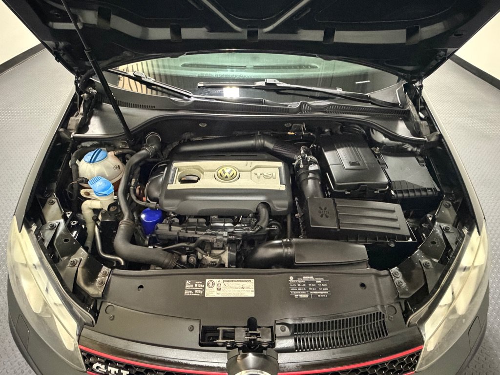 Used 2010 Volkswagen GTI 4-Door FWD image 17