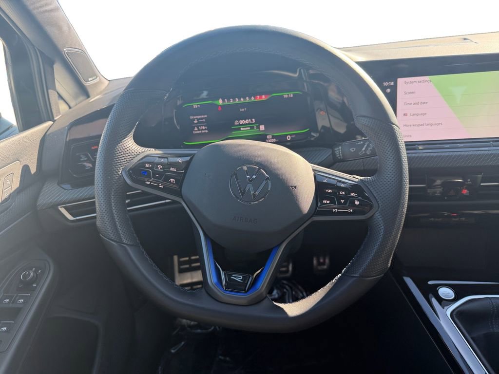 Used 2024 Volkswagen Golf R image 12