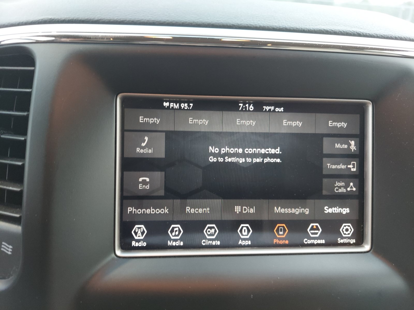Used 2019 Jeep Grand Cherokee Laredo AWD/4WD image 16