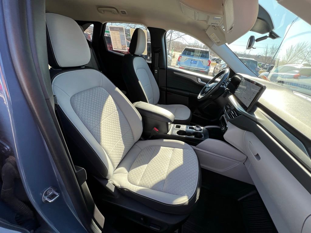 Used 2023 Ford Escape Active w/ Tech Pack #2 image 26