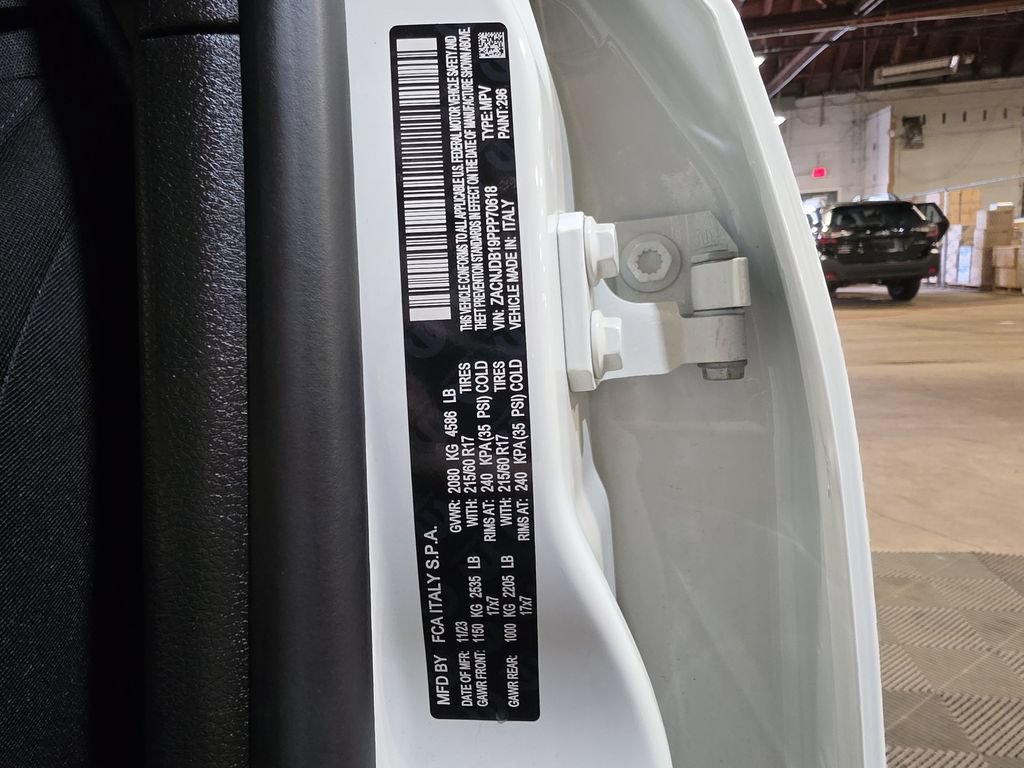 Used 2023 Jeep Renegade Latitude AWD/4WD image 26