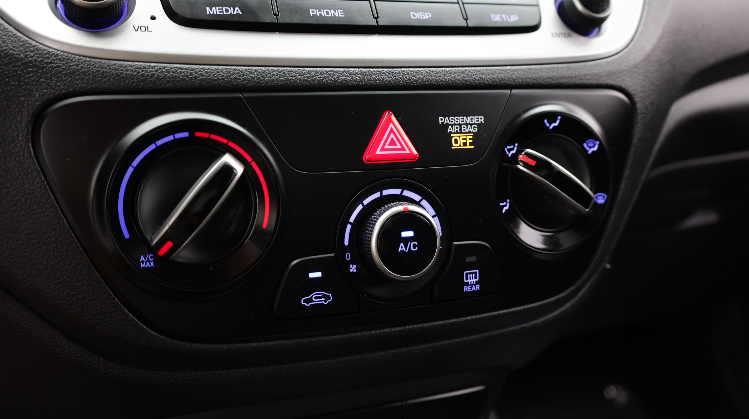 Used 2022 Hyundai Accent SEL FWD image 15