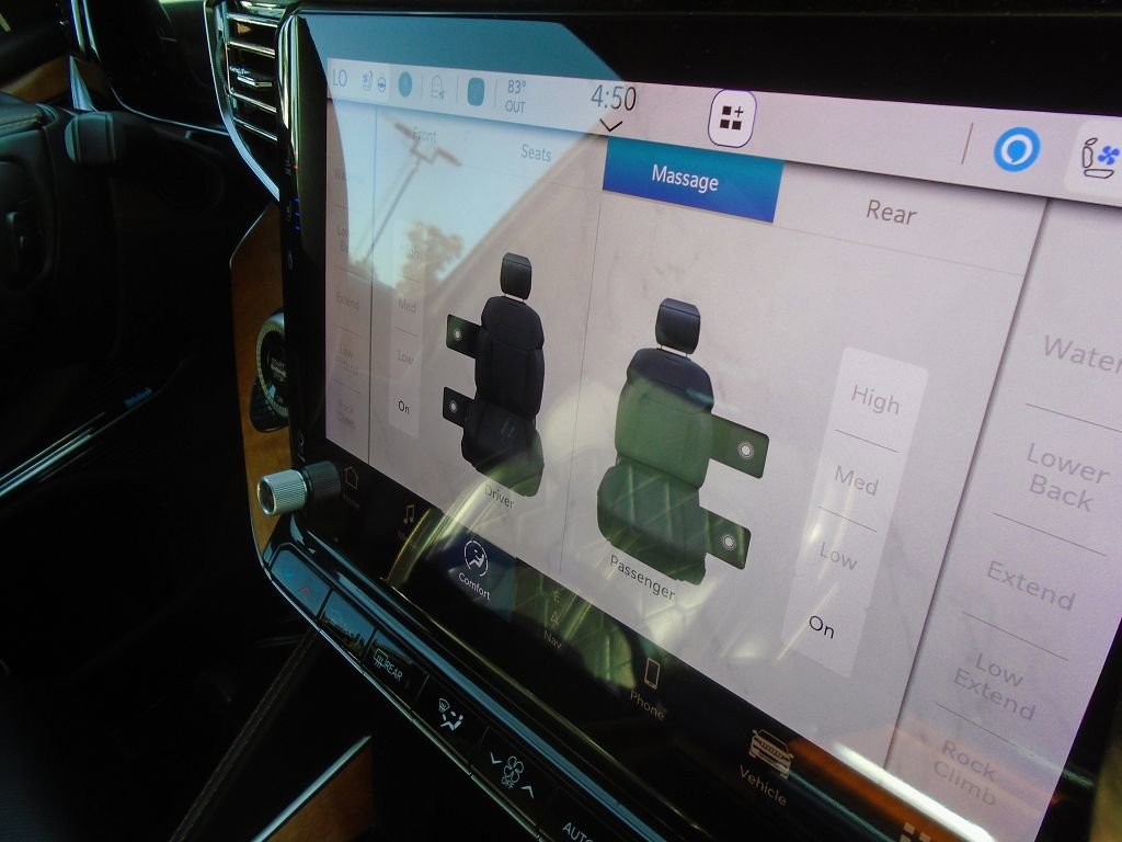 Used 2024 Jeep Grand Wagoneer L Series III image 29