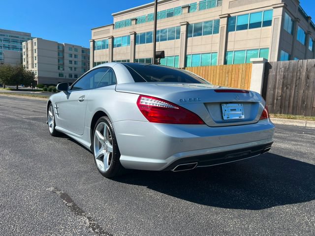 Used 2013 Mercedes-Benz SL 550 image 7