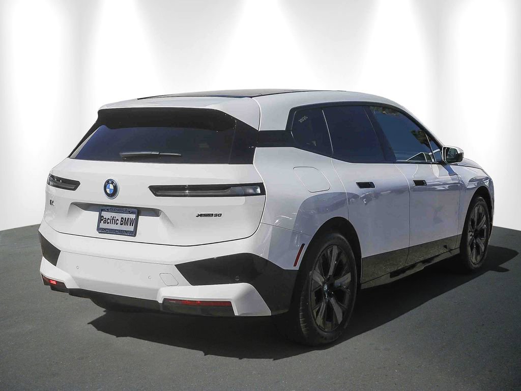 Certified 2025 BMW iX xDrive50 AWD/4WD image 6