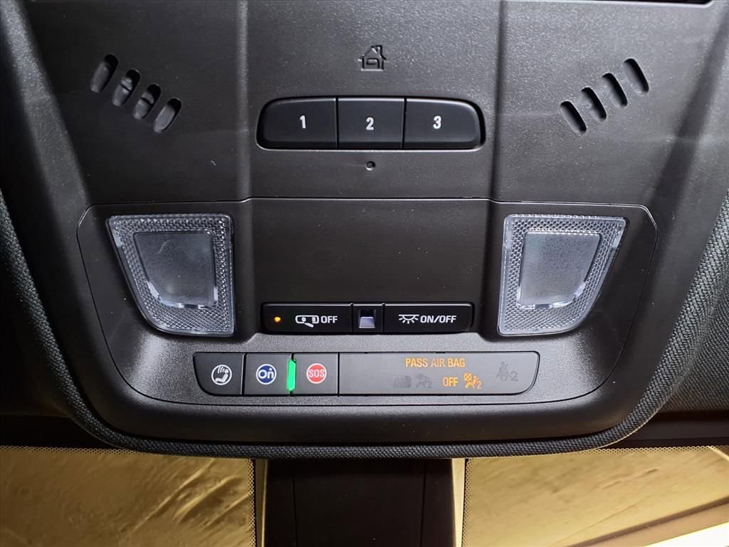 New 2026 Cadillac XT5 Luxury image 17