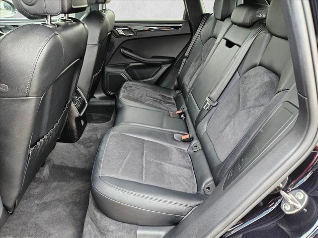 Used 2017 Porsche Macan image 18