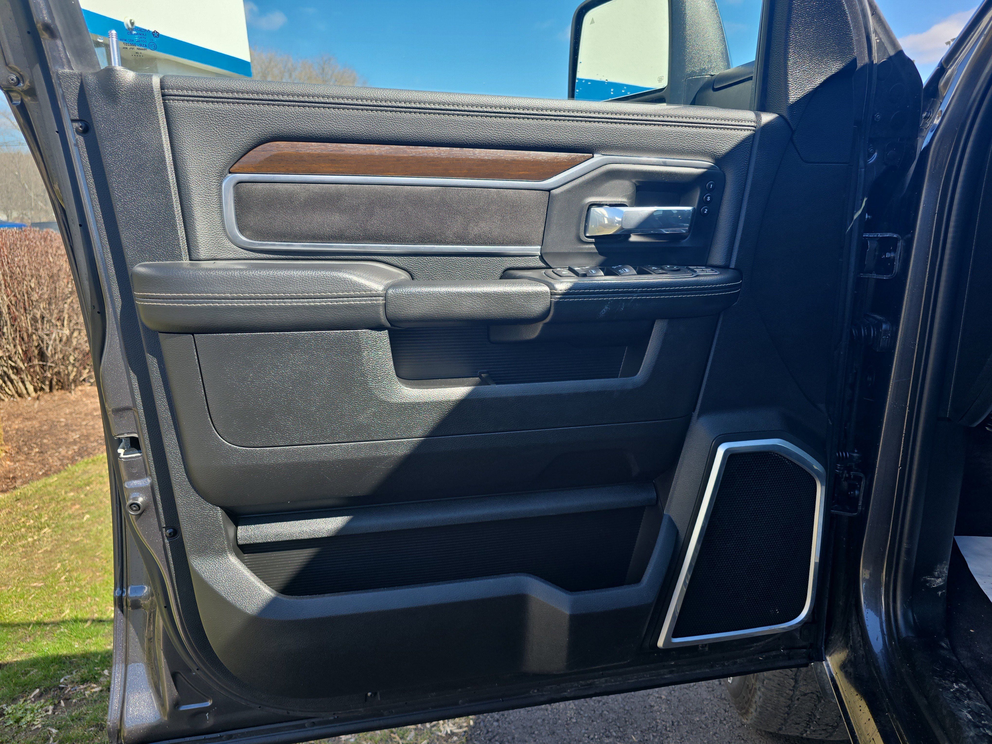 Used 2024 RAM 2500 Laramie image 17