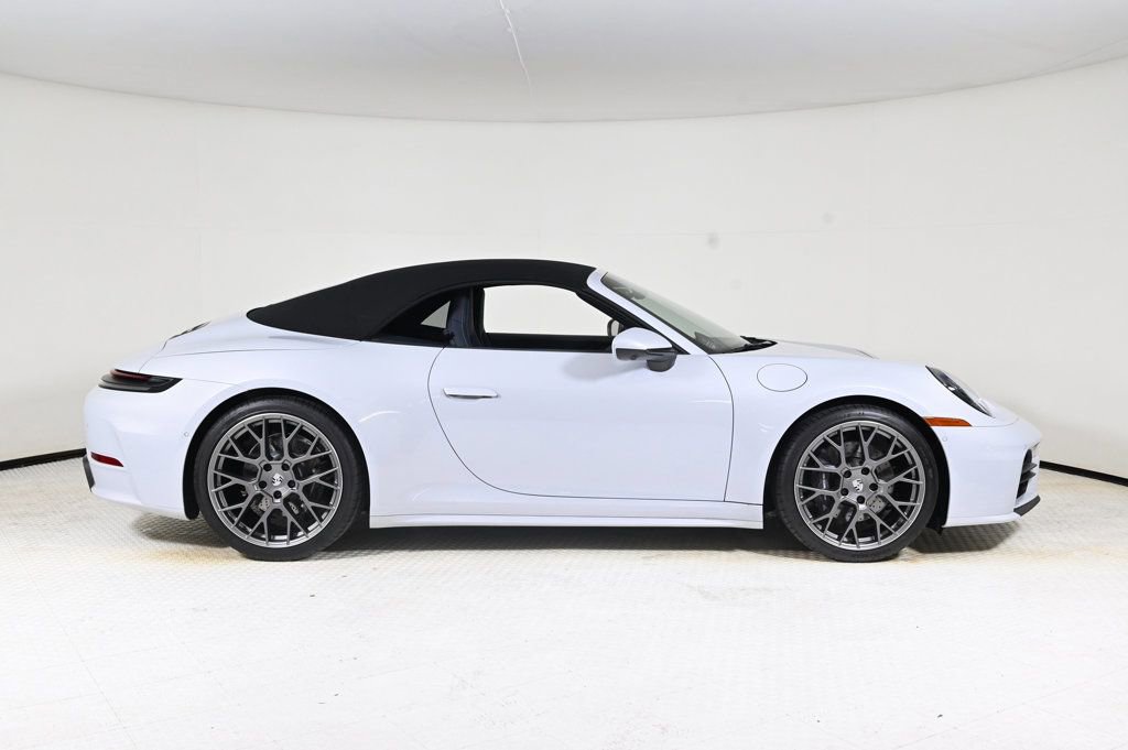 Used 2025 Porsche 911 Carrera image 8