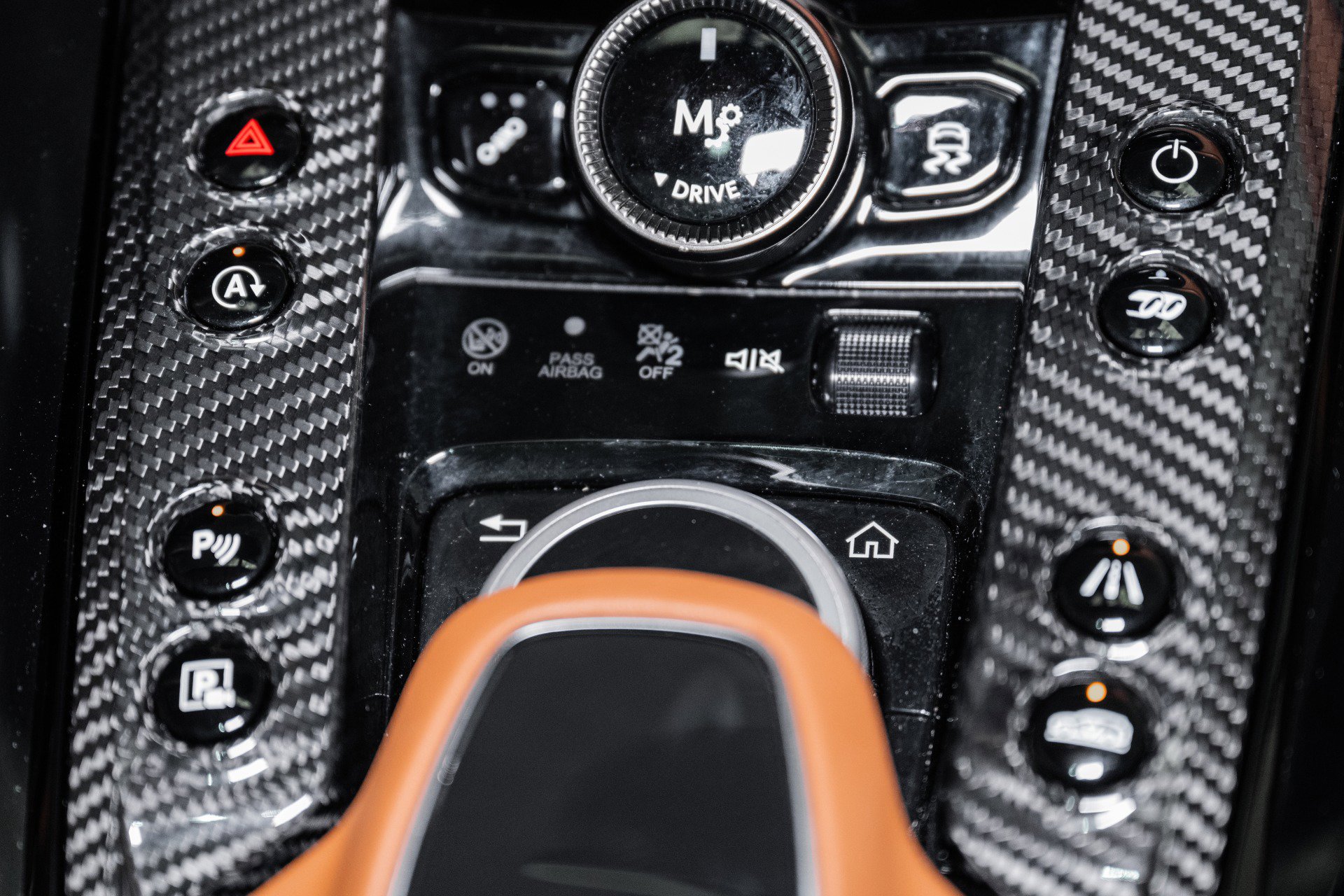 Used 2023 Aston Martin DBX 707 image 41