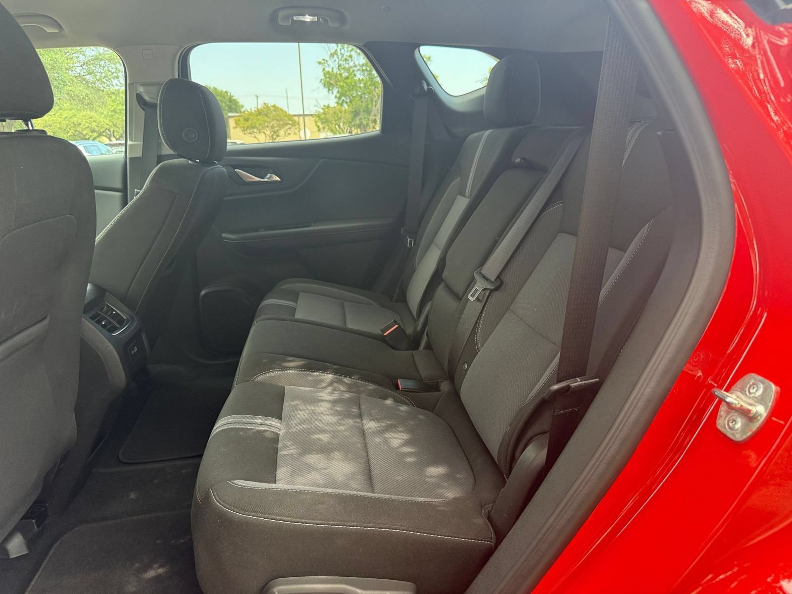 Used 2025 Chevrolet Blazer LT FWD image 28
