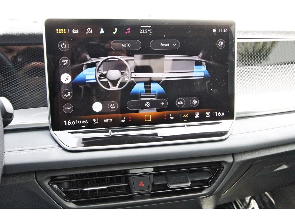 Used 2025 Volkswagen Tiguan SE R-Line AWD/4WD image 25