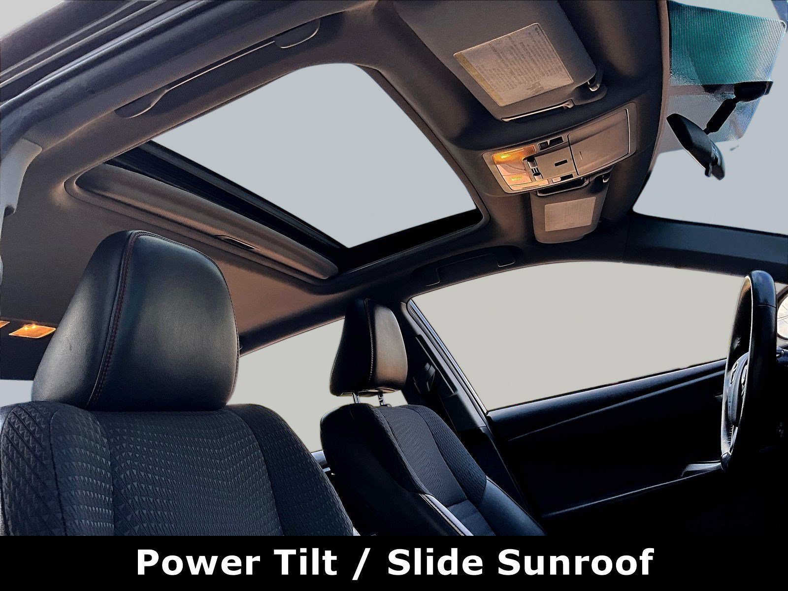 Used 2015 Toyota Camry SE w/ Moonroof Package FWD image 25