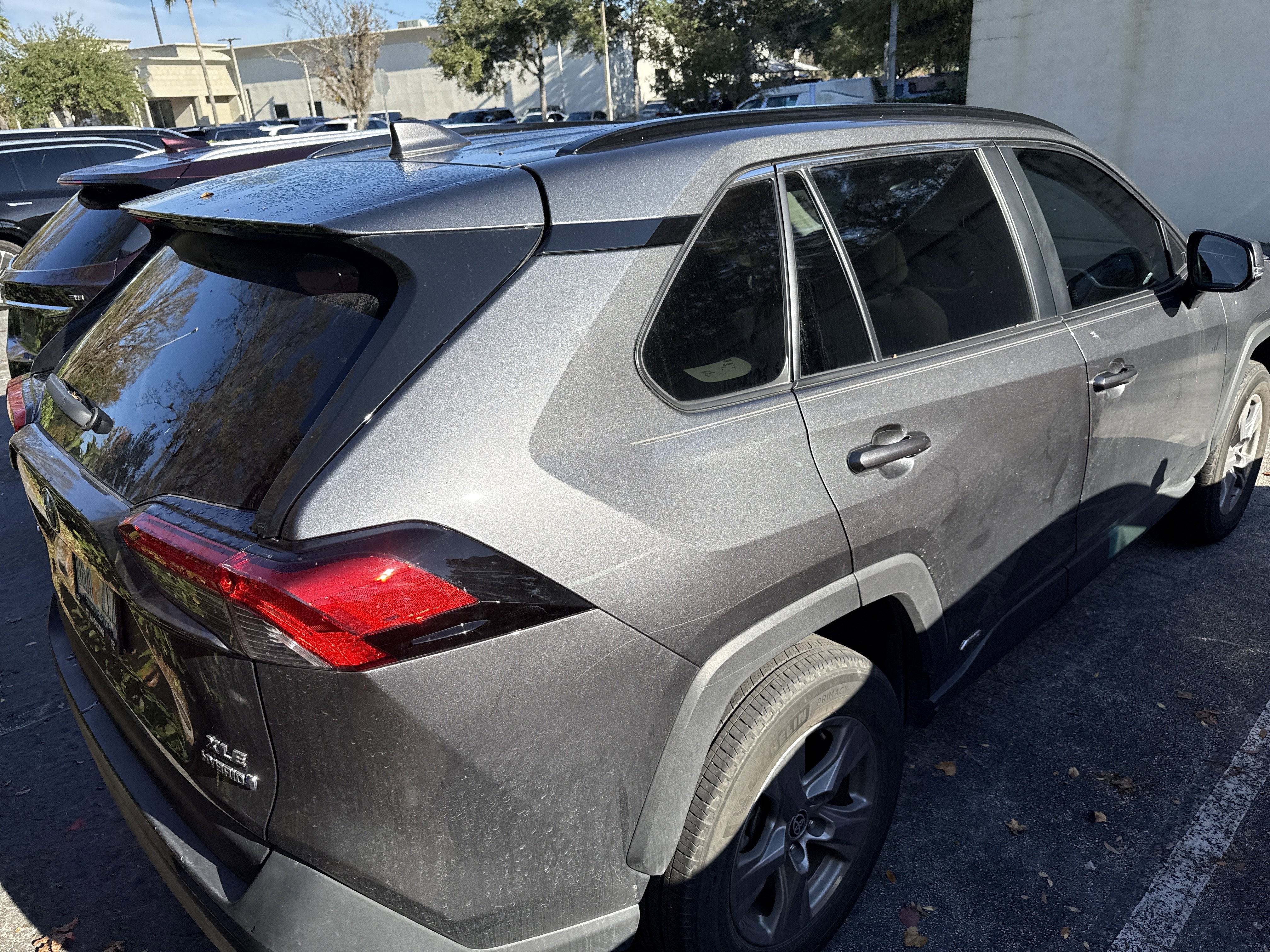 Used 2022 Toyota RAV4 XLE image 3