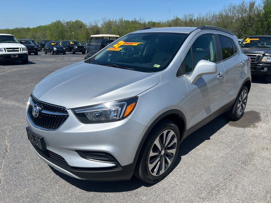 Used 2021 Buick Encore Preferred FWD image 2
