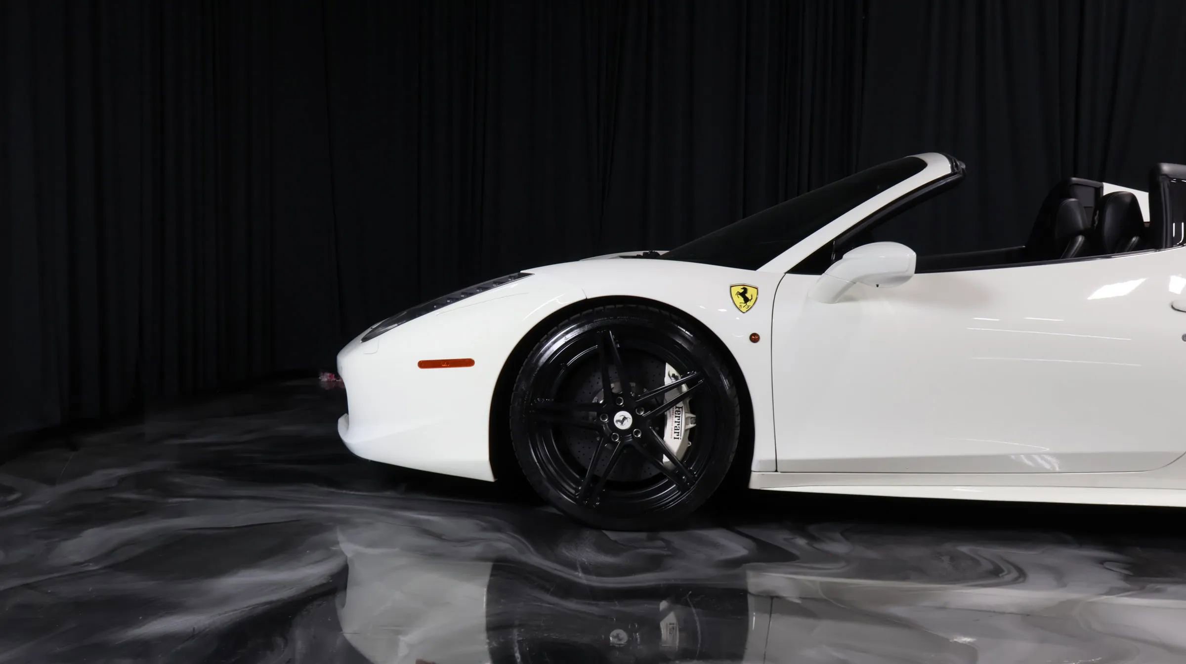 Used 2012 Ferrari 458 Spider RWD image 8