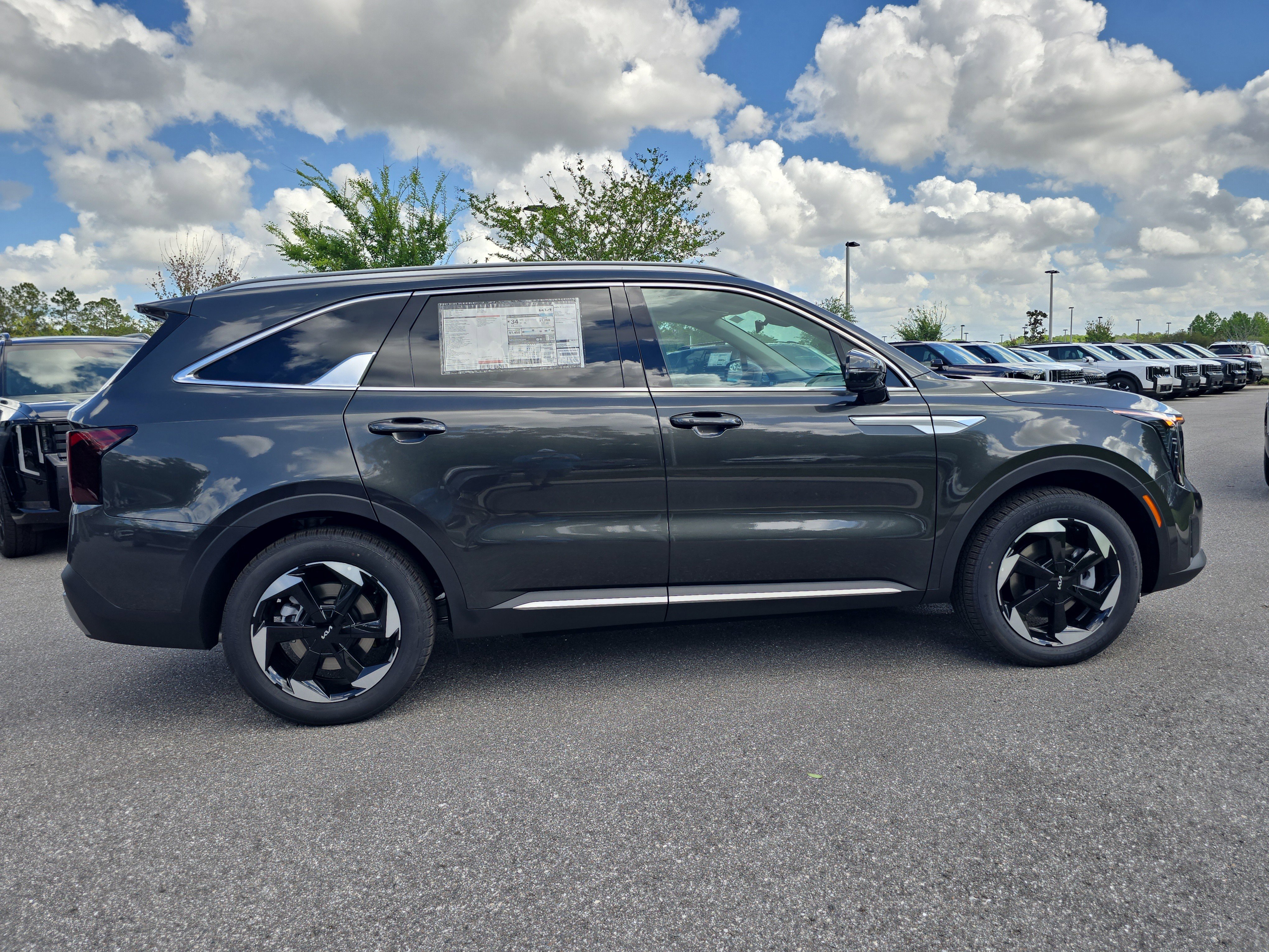 New 2026 Kia Sorento EX AWD/4WD image 9