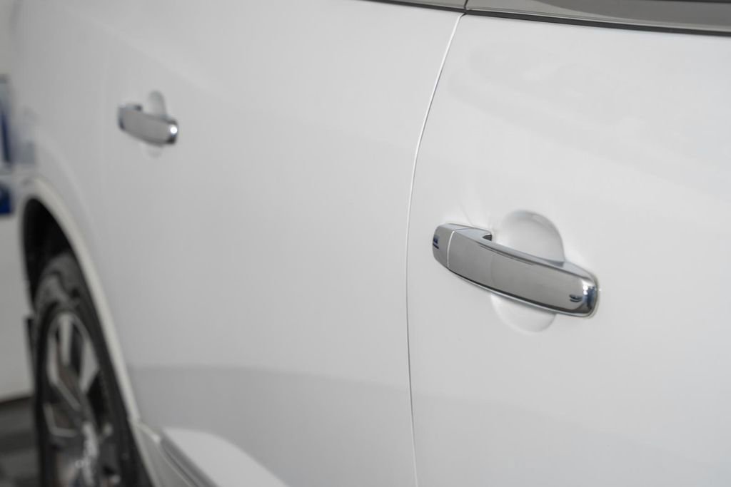 Used 2016 Buick Enclave Premium w/ Experience Buick Package image 13