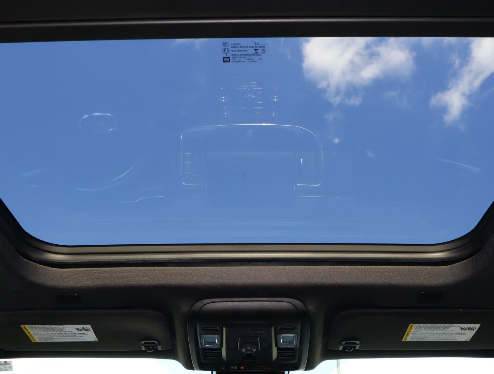 Used 2023 GMC Yukon AT4 w/ AT4 Premium Package image 13