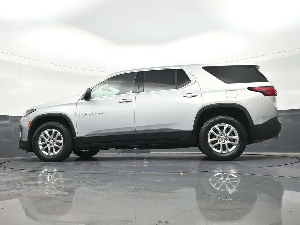 Used 2022 Chevrolet Traverse LS FWD image 31