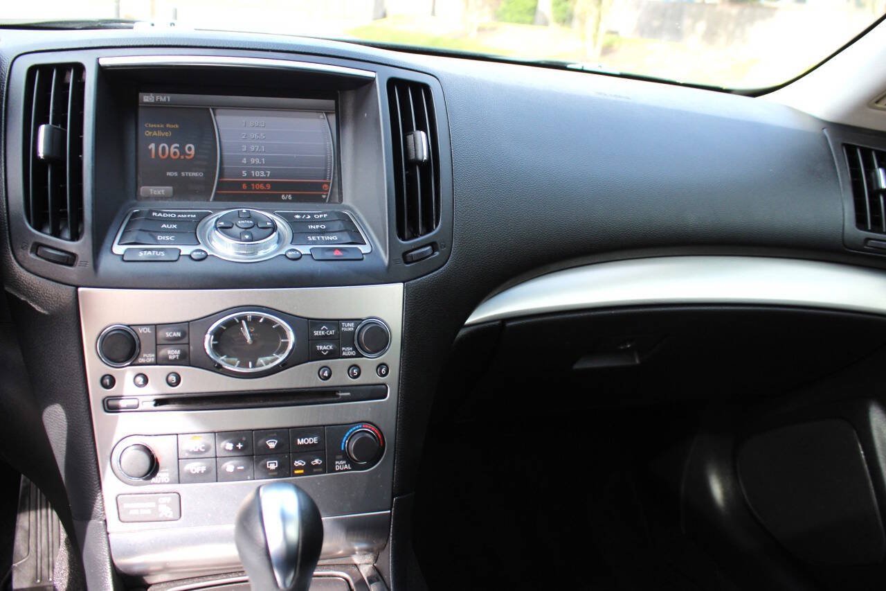 Used 2012 INFINITI G25 Journey RWD image 8