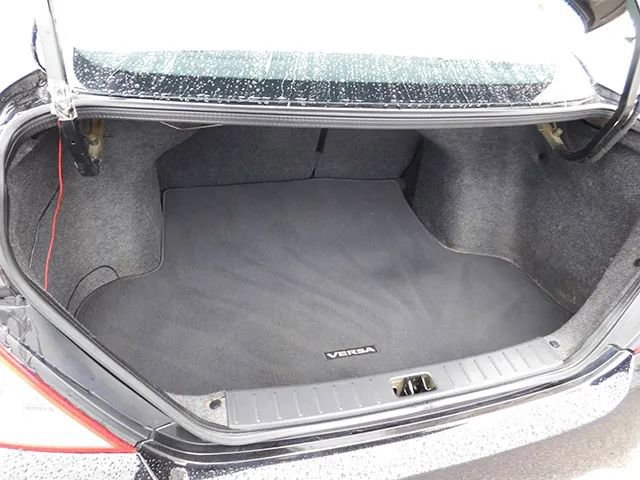 Used 2019 Nissan Versa SV w/ SV Special Edition Package image 8